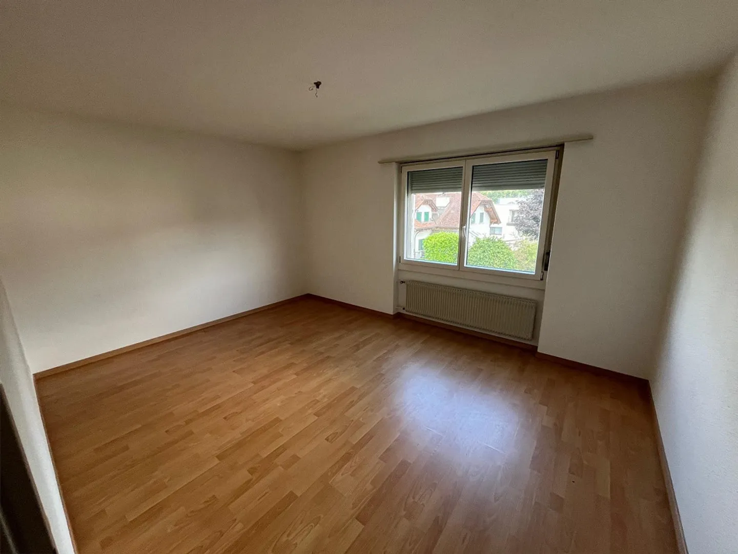 Appartamento 4.5 stanze in una posizione tranquilla ad Altishofen - Foto 5 di 7