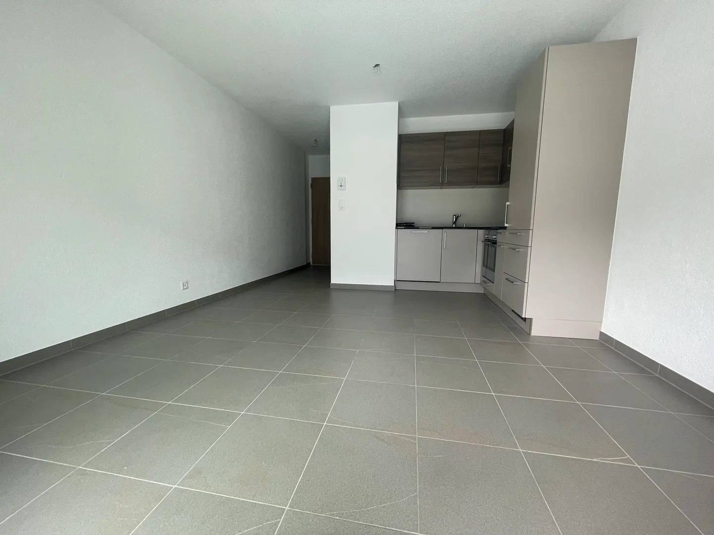 Nice studio with balcony - Photo 2 of 6