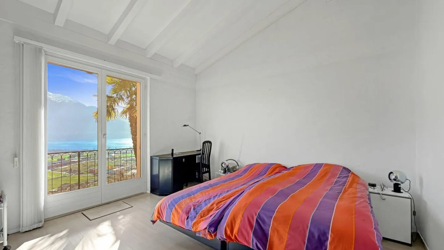 Incantevole casa familiare con vista lago - Foto 6 di 14