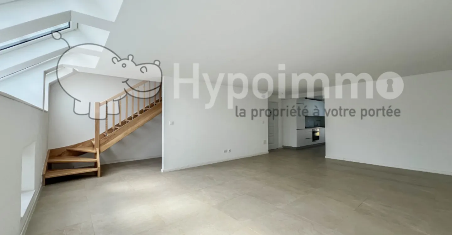 Duplex Charmant dans Quartier Calme - Photo 1 sur 12