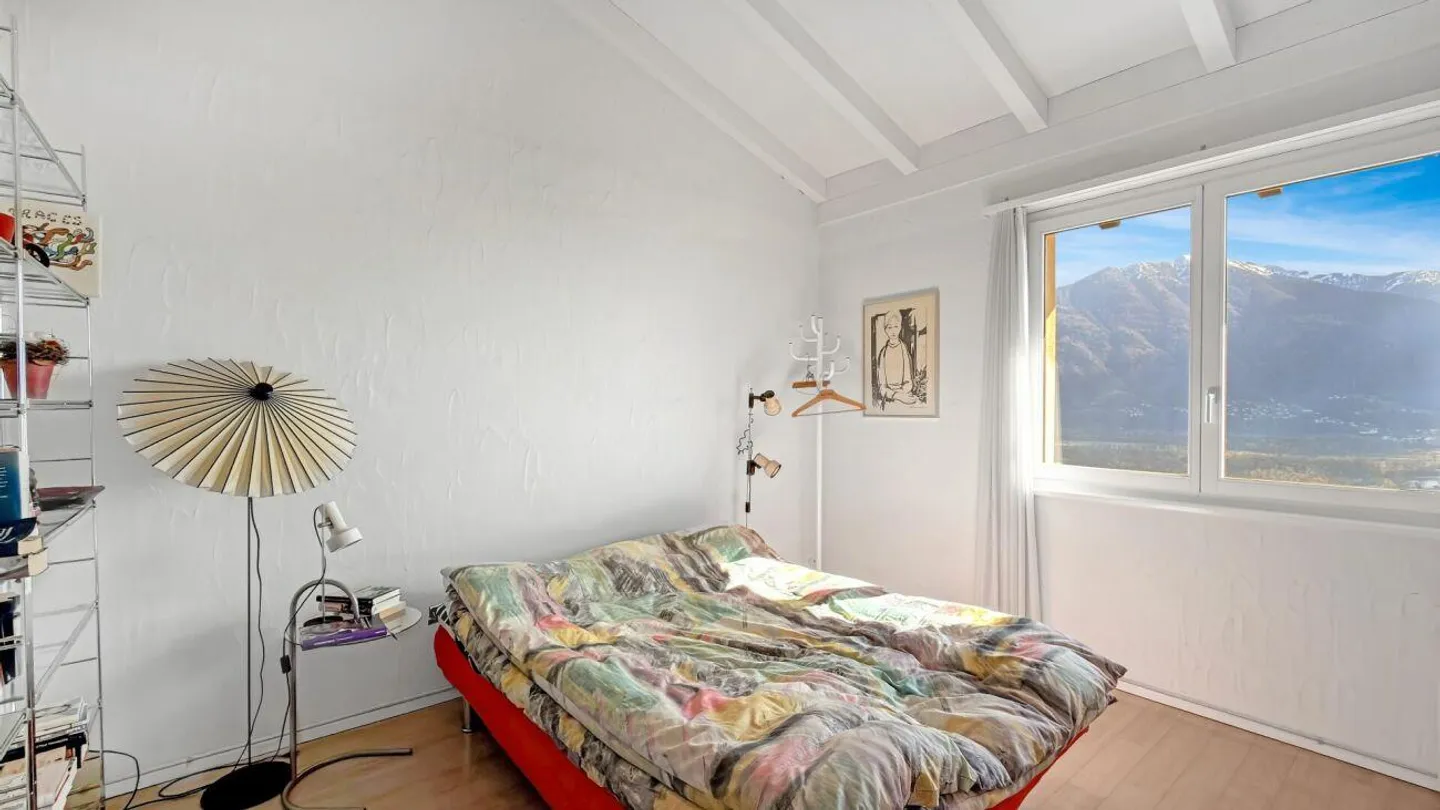 Incantevole casa familiare con vista lago - Foto 9 di 14