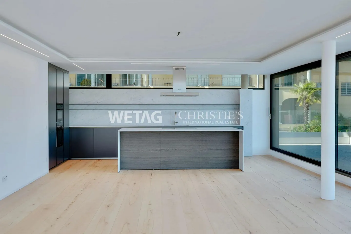 Luxury 5.5-Room Duplex Penthouse Apartment with Lake Maggiore View - Photo 6 of 13