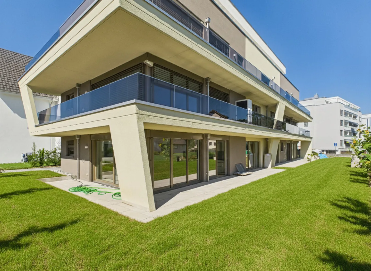 Prima occupazione appartamento duplex spazioso e luminoso di 3.5 stanze - Foto 1 di 13