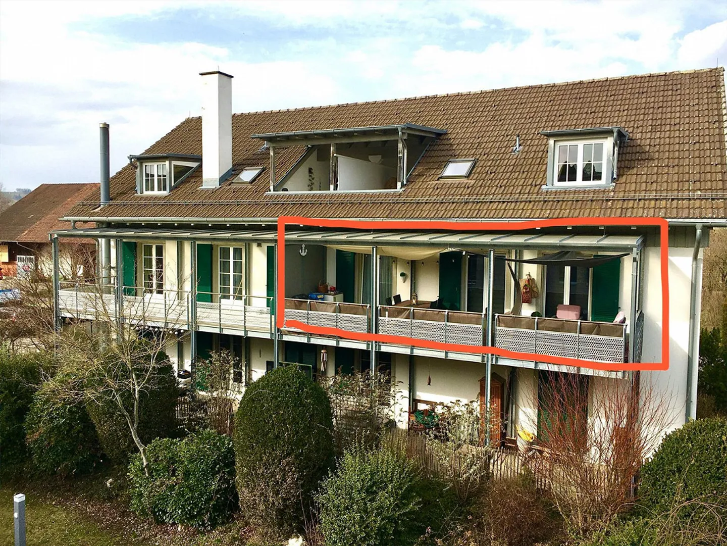 Bella moderna appartamento di 3,5 stanze con grande balcone - Foto 1 di 13