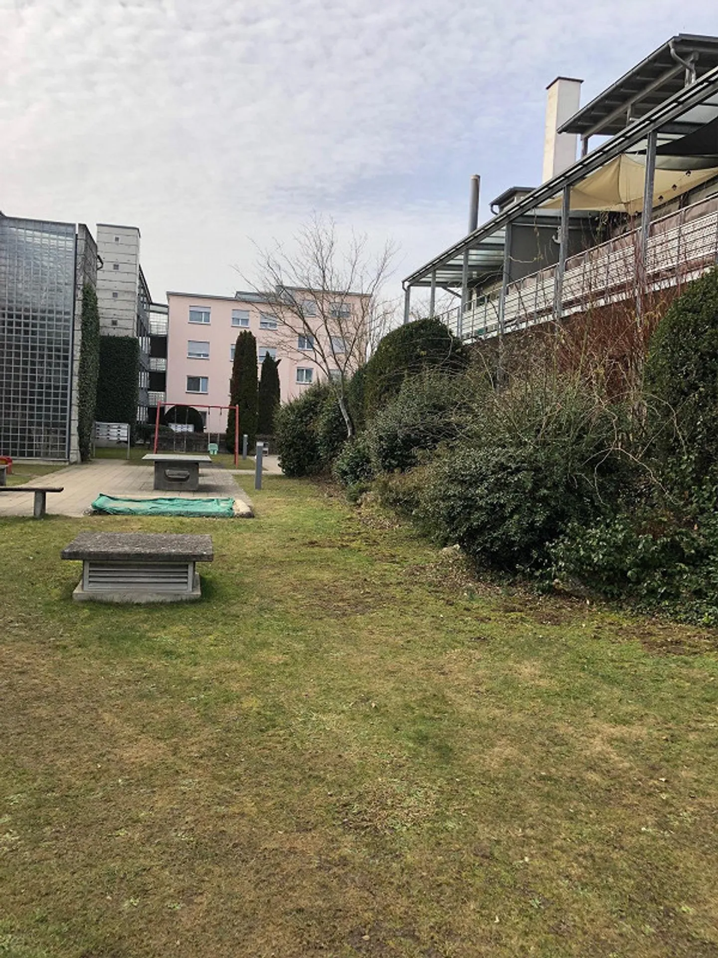 Bella moderna appartamento di 3,5 stanze con grande balcone - Foto 10 di 13