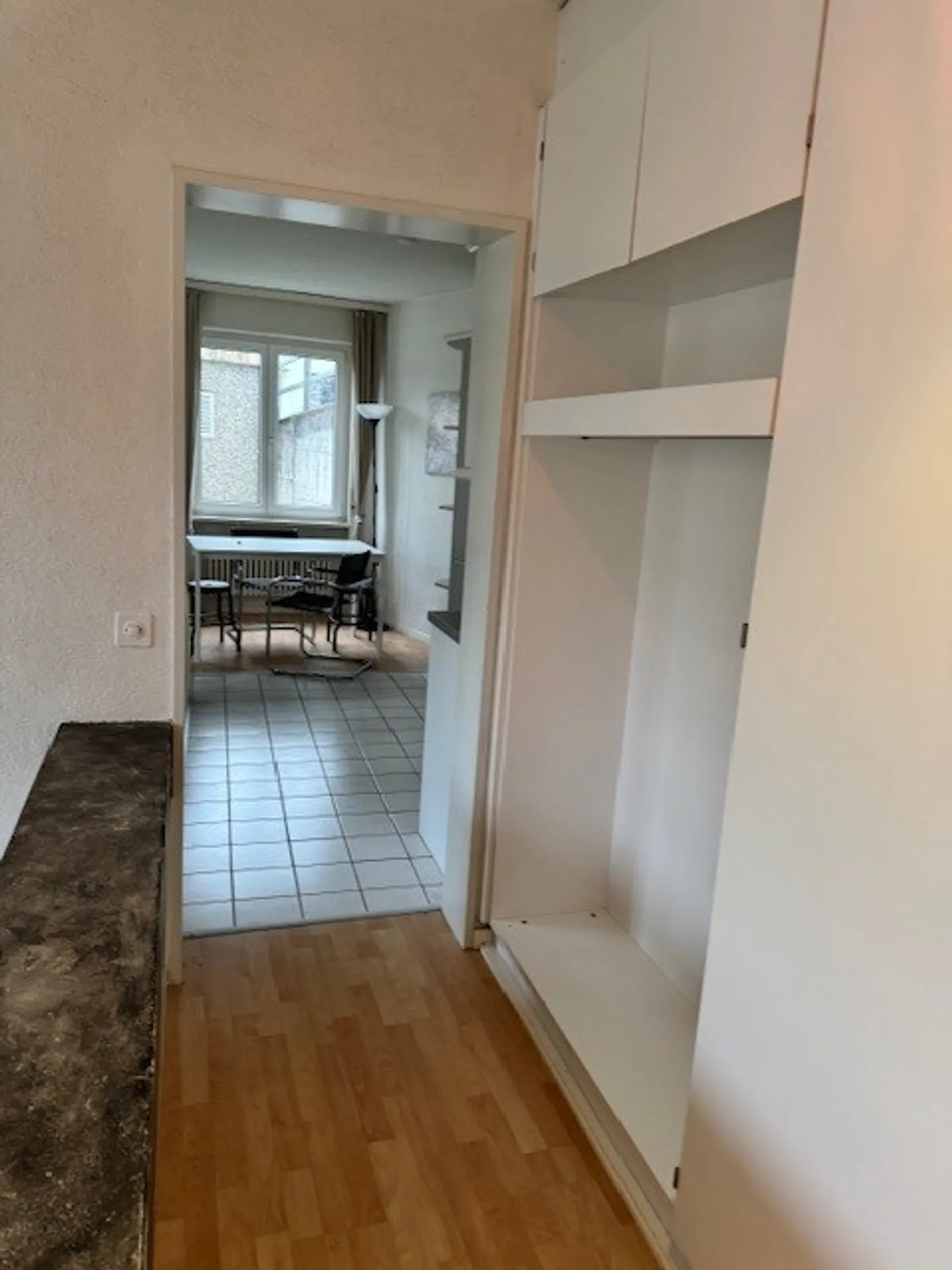 Ampio appartamento 2.5 locali - Foto 9 di 11