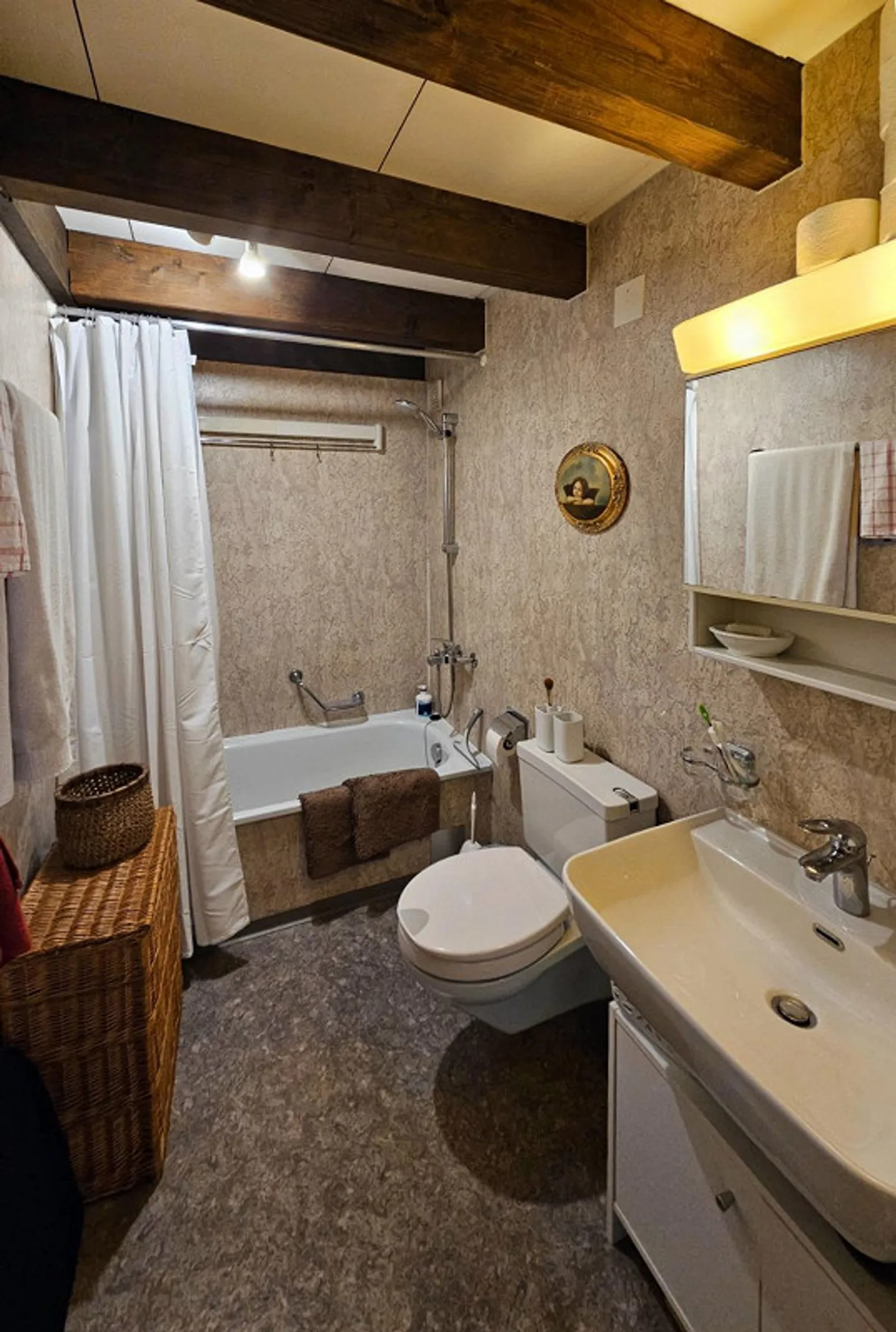 2.5 Zimmer, 60 m², Erdgeschoss mit Weitblick - Foto 4 von 8