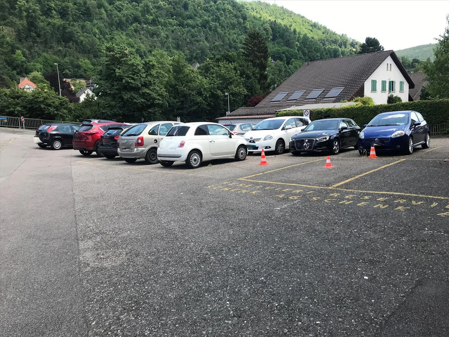 Place de parking extérieur à louer ! - Photo 1 sur 1