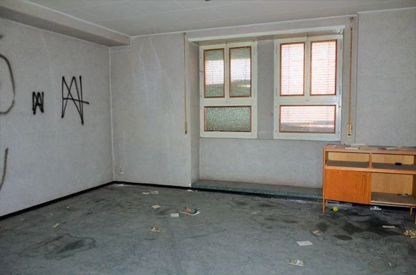 «Grande proprietà da ristrutturare con progetto approvato / grosse Liegenschaft mit Umbauprojekt» - Foto 2 di 56