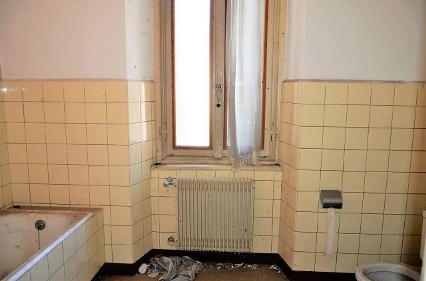 «Grande proprietà da ristrutturare con progetto approvato / grosse Liegenschaft mit Umbauprojekt» - Foto 11 di 56