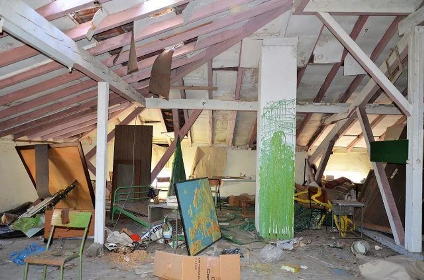 «Grande proprietà da ristrutturare con progetto approvato / grosse Liegenschaft mit Umbauprojekt» - Foto 17 di 56
