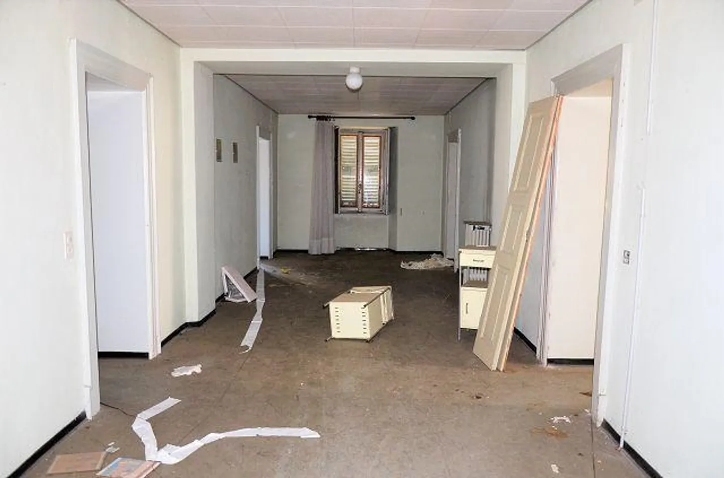 «Grande proprietà da ristrutturare con progetto approvato / grosse Liegenschaft mit Umbauprojekt» - Foto 15 di 56