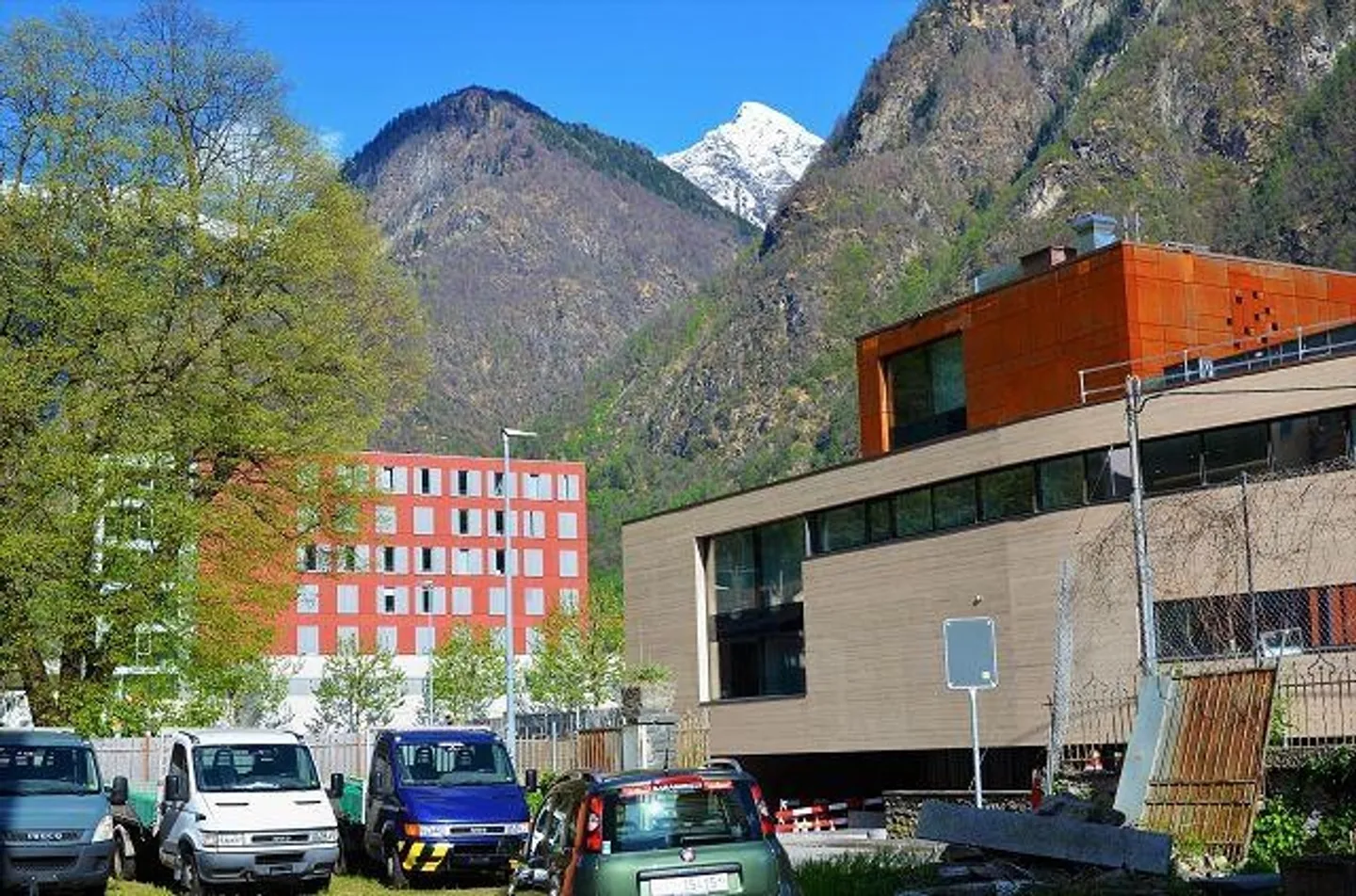 «Grande proprietà da ristrutturare con progetto approvato / grosse Liegenschaft mit Umbauprojekt» - Foto 53 di 56