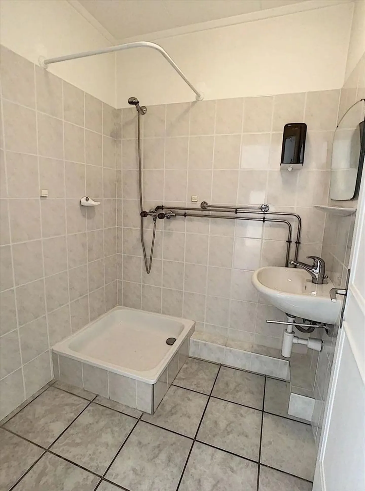 Arcade - Photo 10 of 10