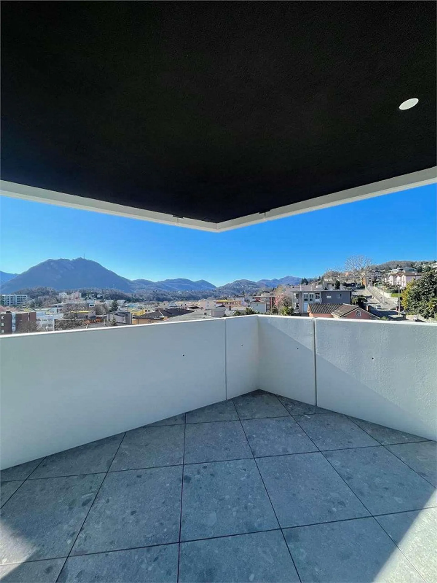 Breganzona in affitto 3,5 moderno con vista lago - Foto 3 di 7