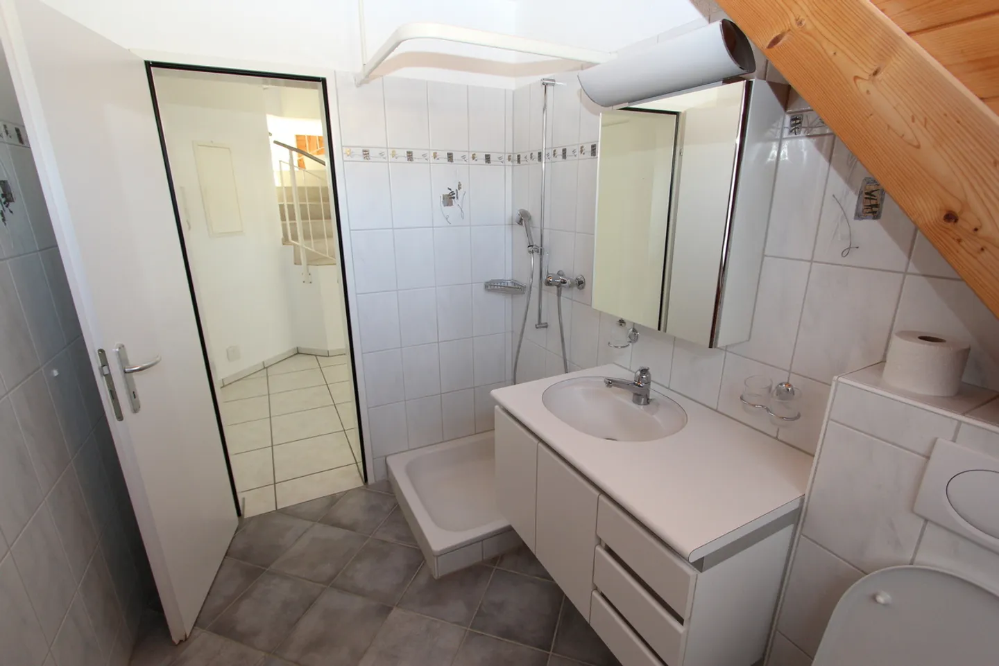 quiet - unique - cozy - Photo 5 of 15