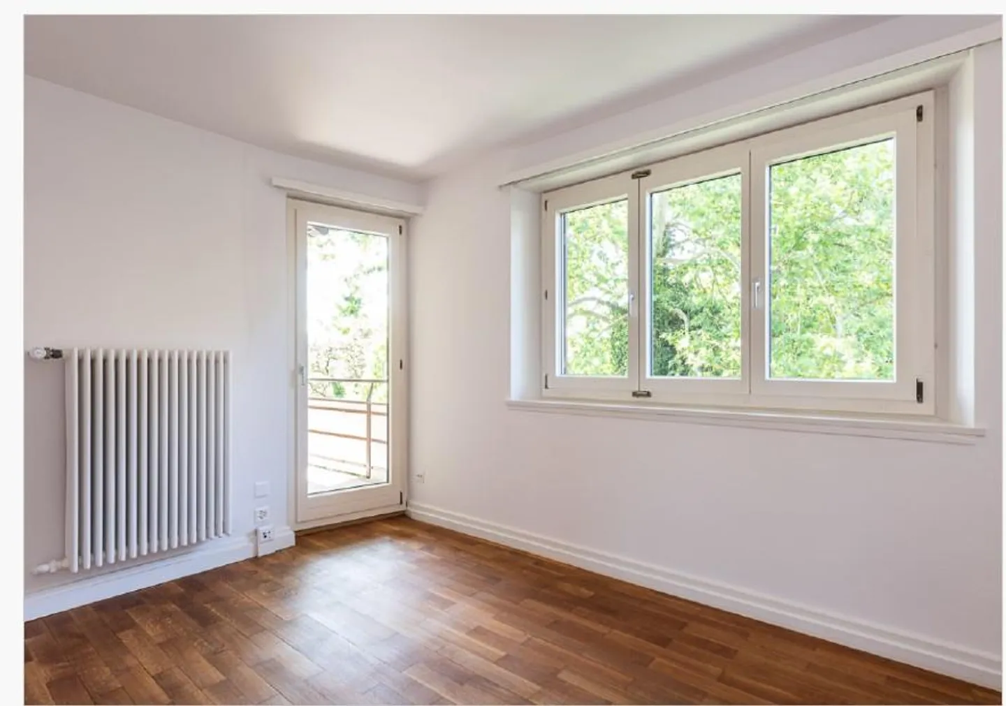 Grosszügige Wohnung mit beeindruckendem Weitblick - Foto 1 von 4