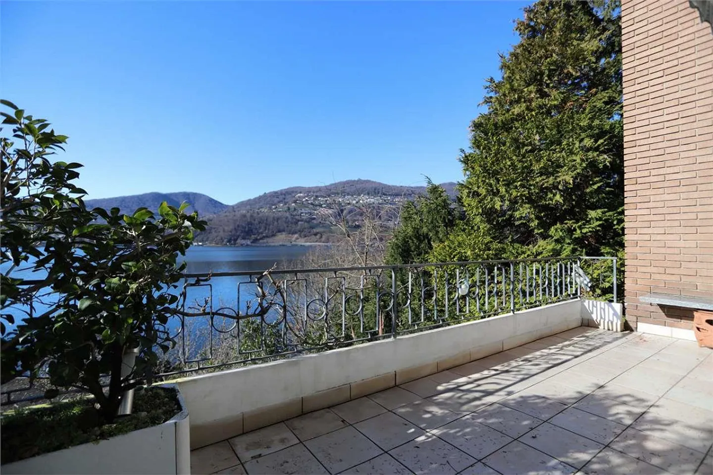 Casa unifamiliare con pontile - Montagnola - Foto 7 di 12