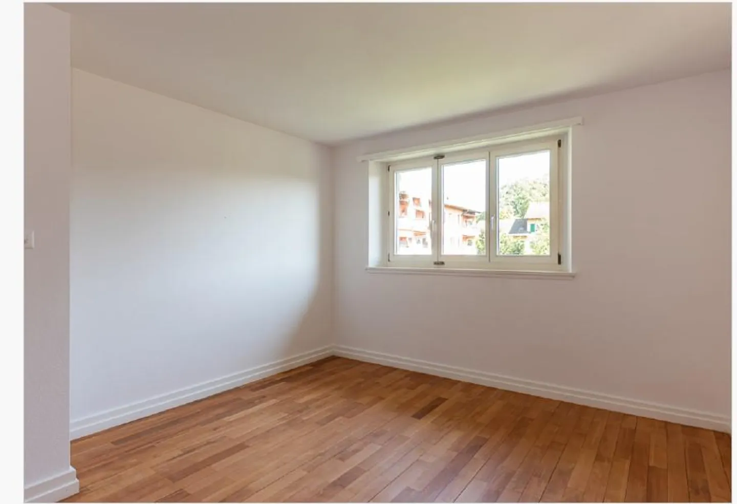 Grosszügige Wohnung mit beeindruckendem Weitblick - Foto 2 von 4