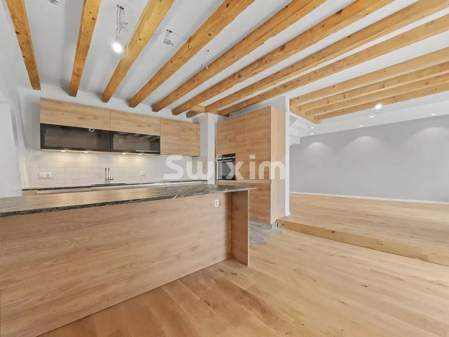 Appartement Triplex Rénové - Photo 2 sur 7