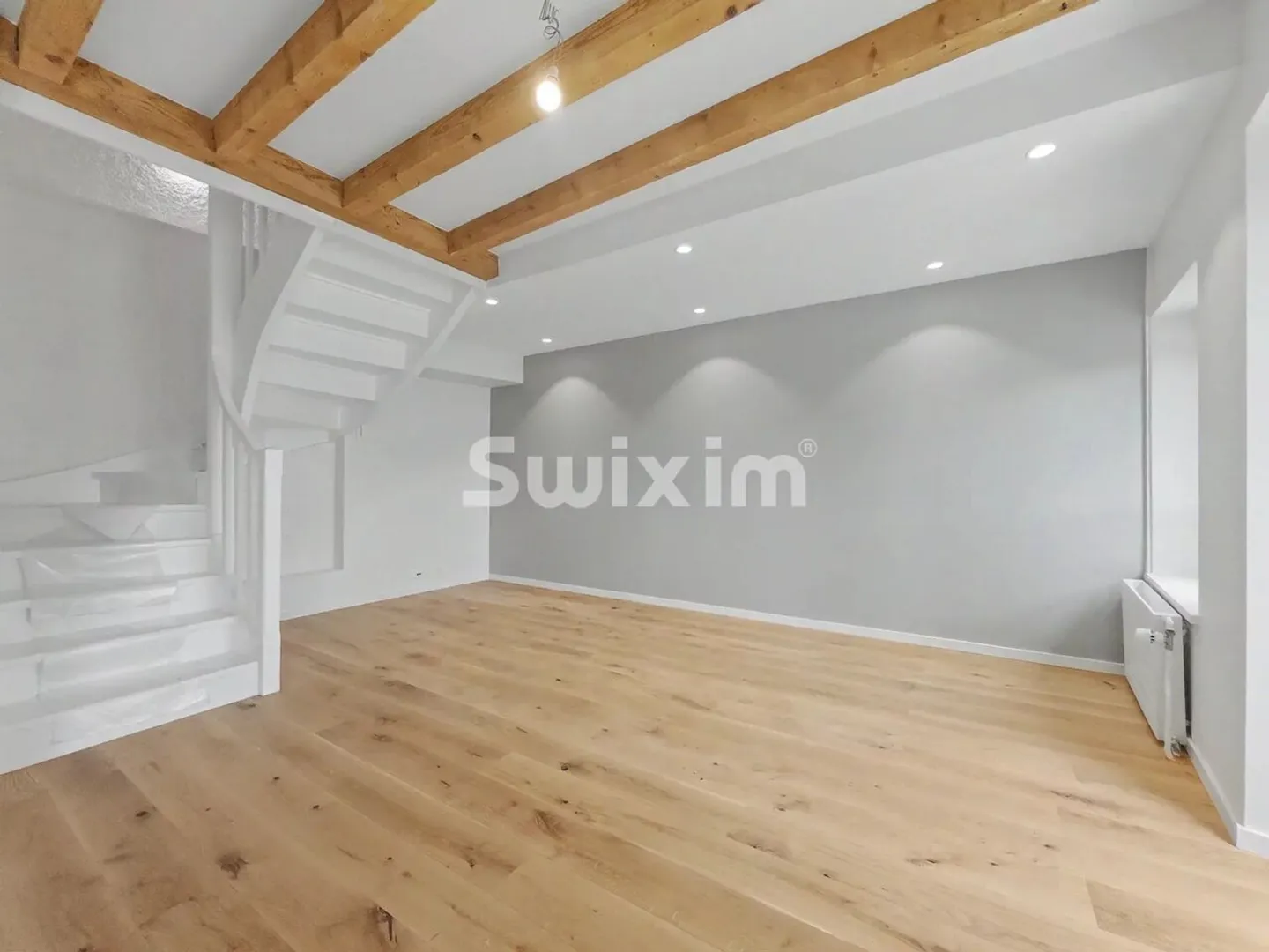 Appartement Triplex Rénové - Photo 3 sur 7