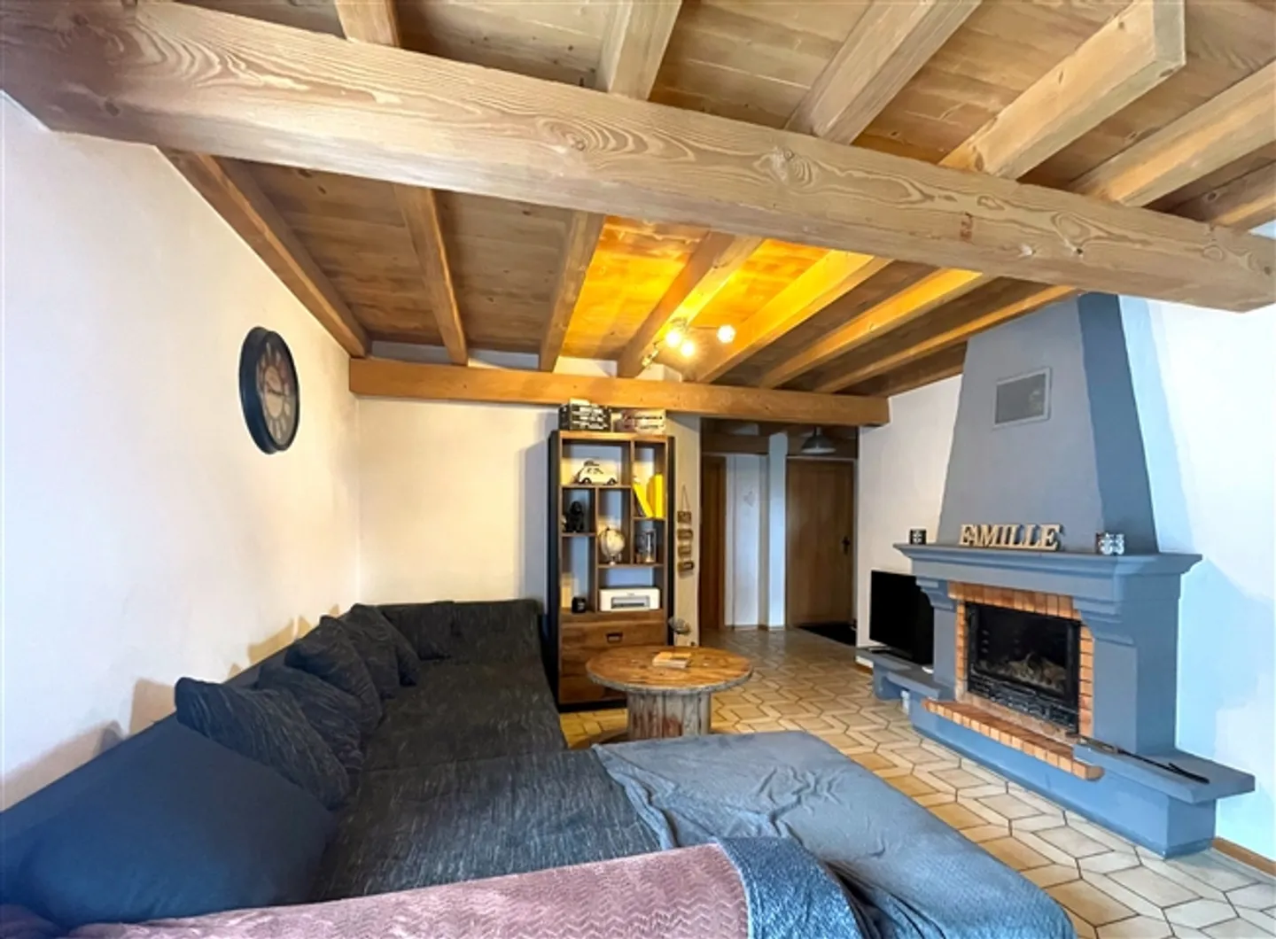 Charmante Wohnung in Moleson - Foto 2 von 9