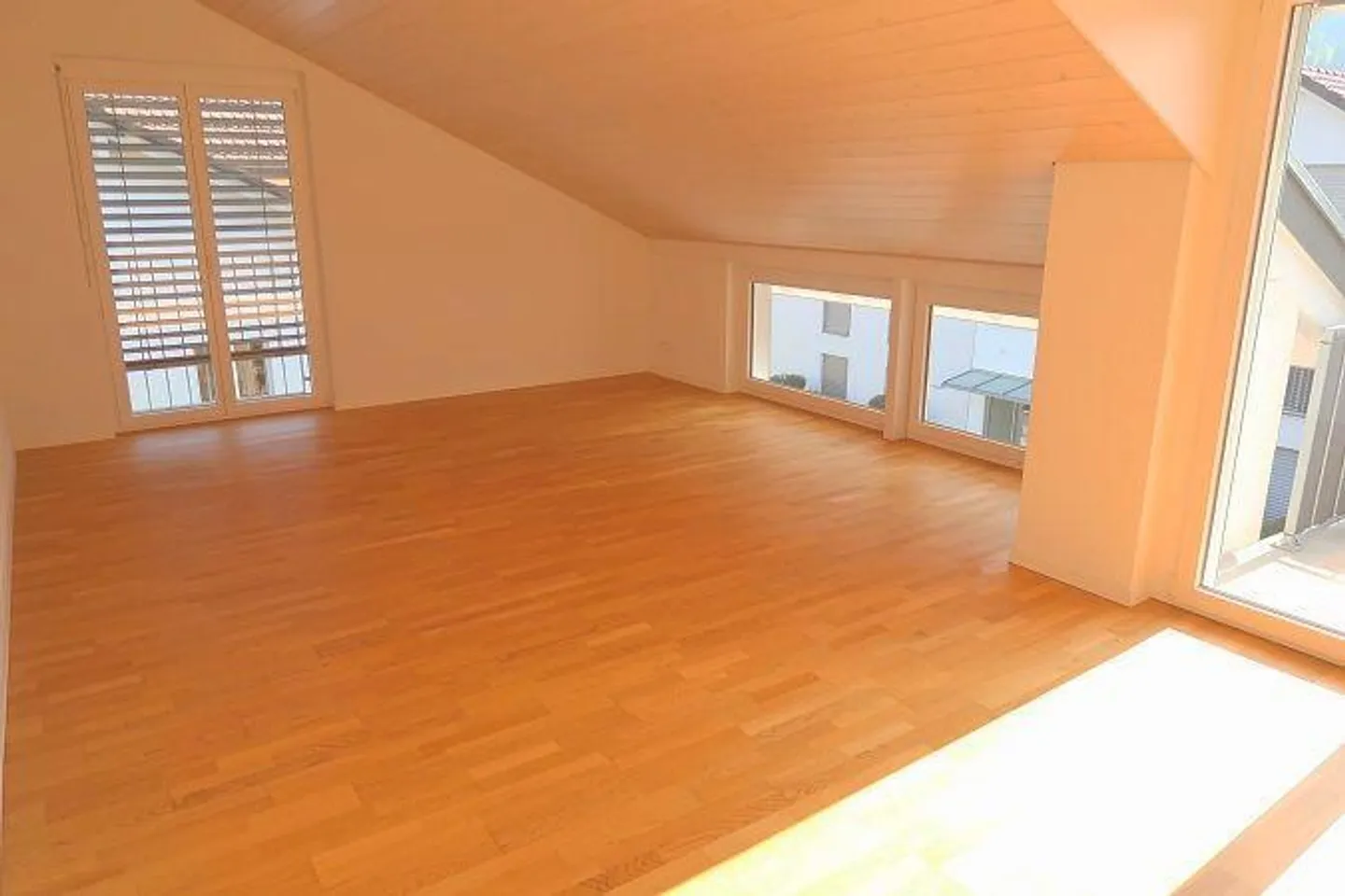 Charmante Dachwohnung in Zentraler Lage - Foto 5 von 11