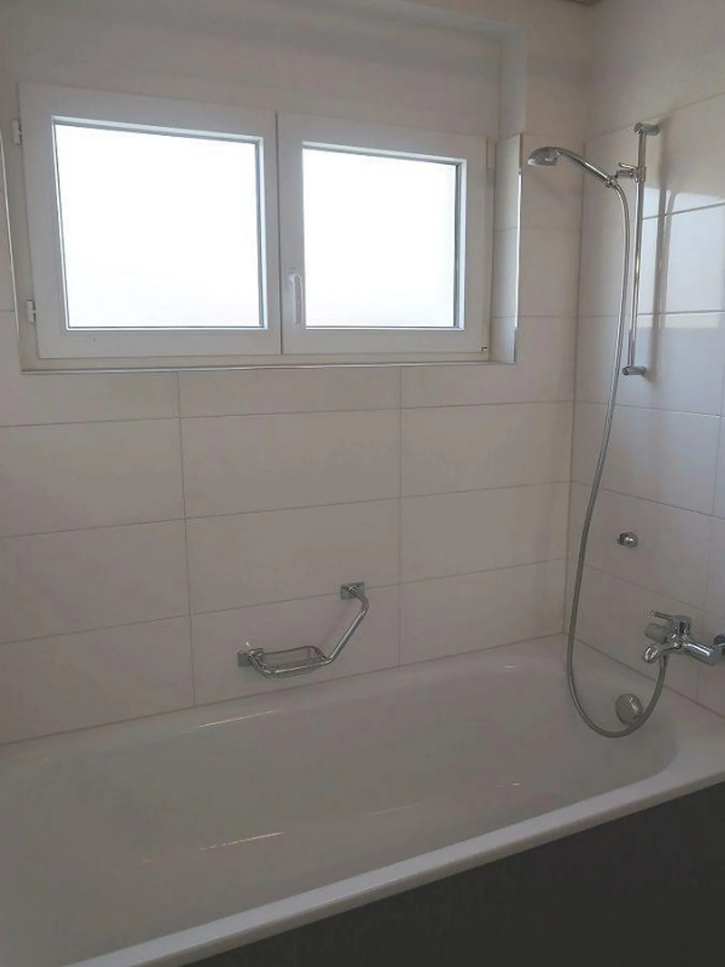 Charmante Dachwohnung in Zentraler Lage - Foto 9 von 11