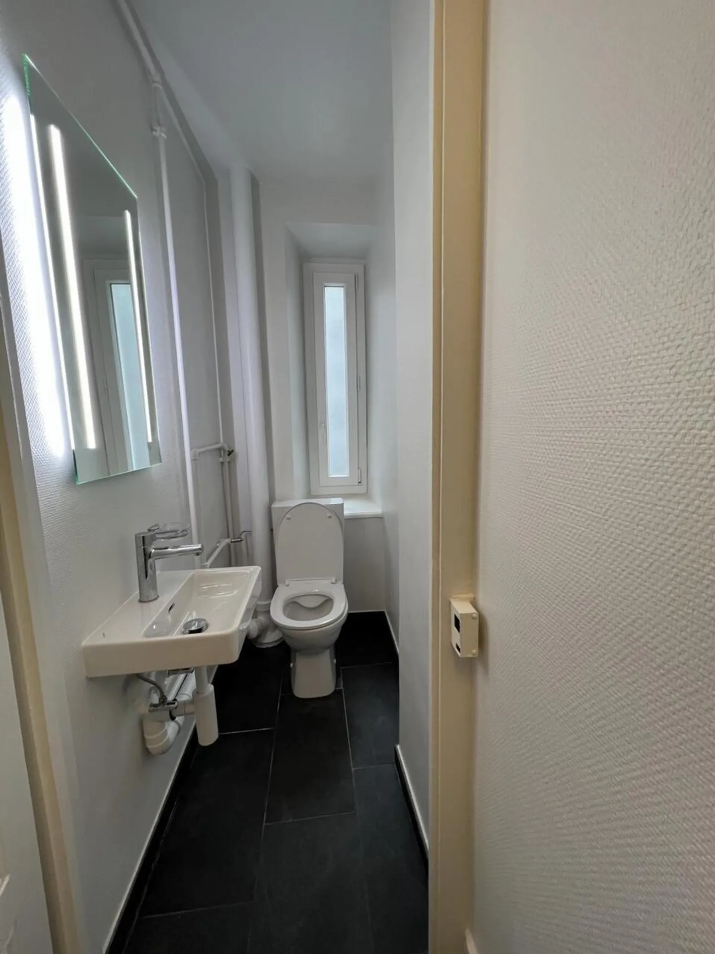 Appartement rénové charmant - Photo 9 sur 13