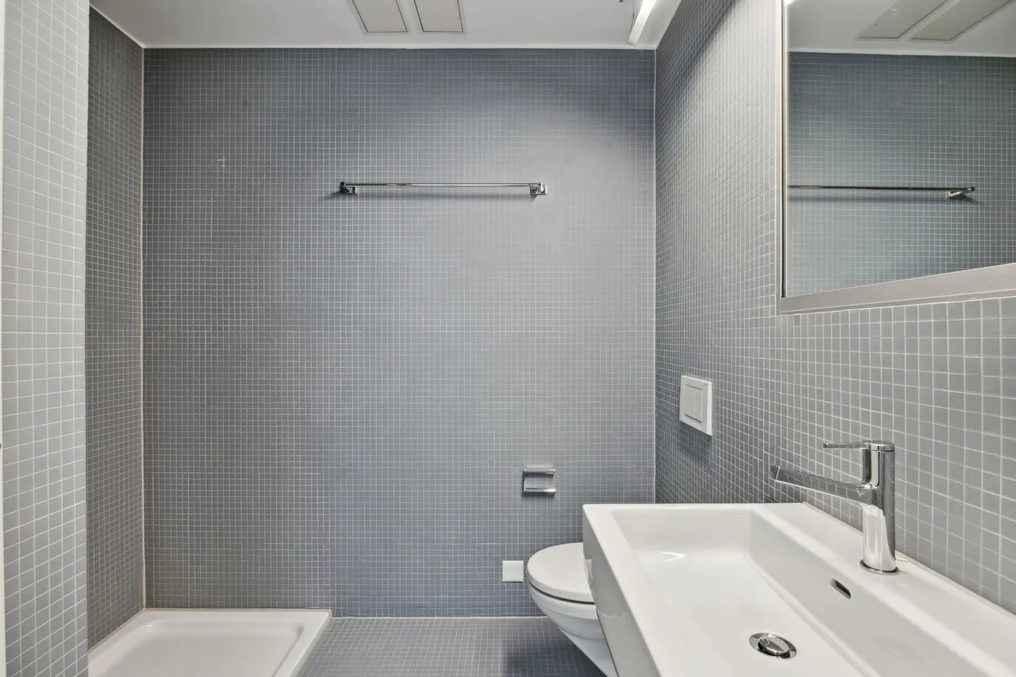 Modernes Apartment Nähe See - Foto 3 von 9