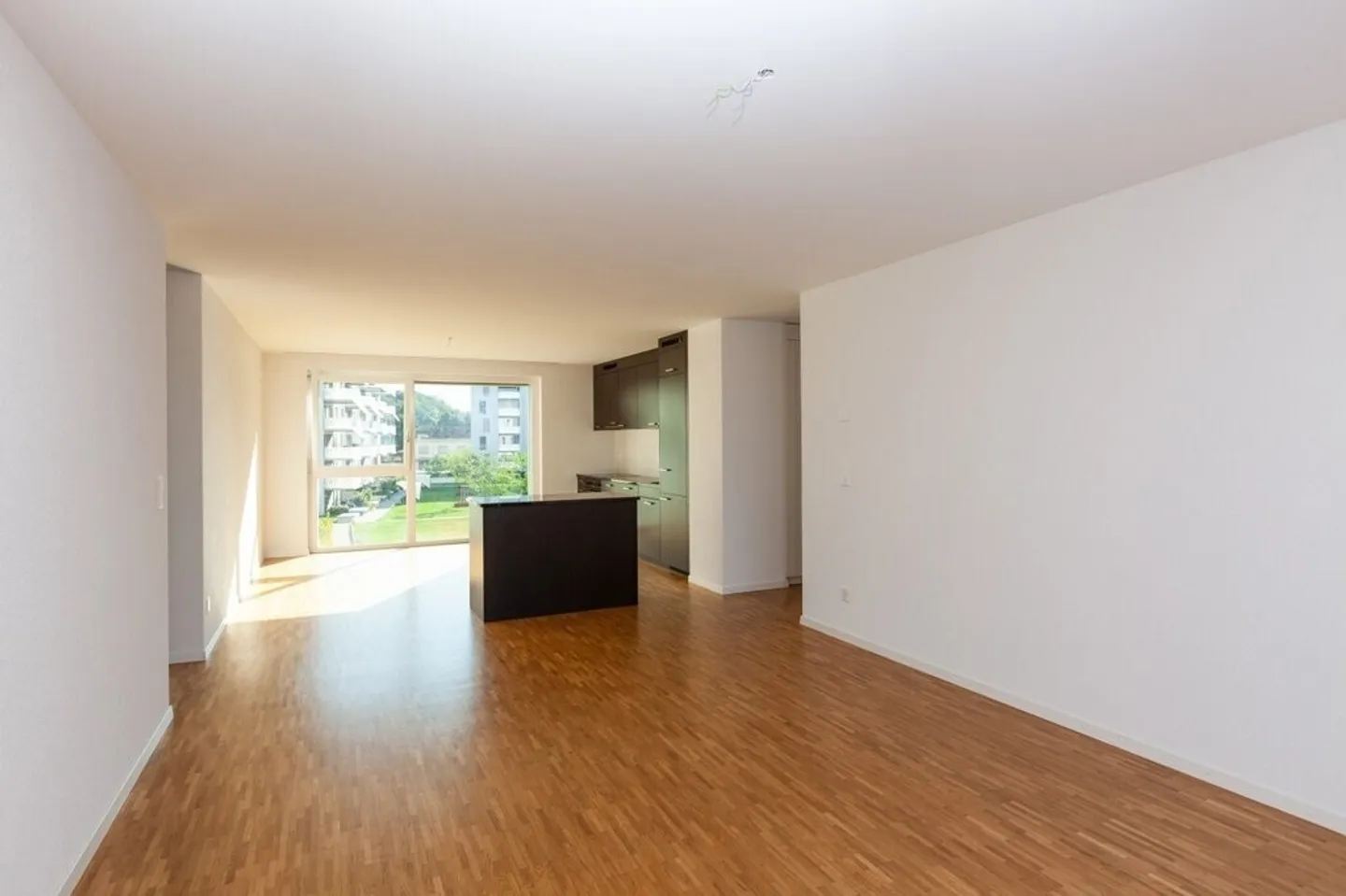 Zu ergreifen! Wunderschöne Unterkunft in einem grünen Viertel! - Foto 2 von 9