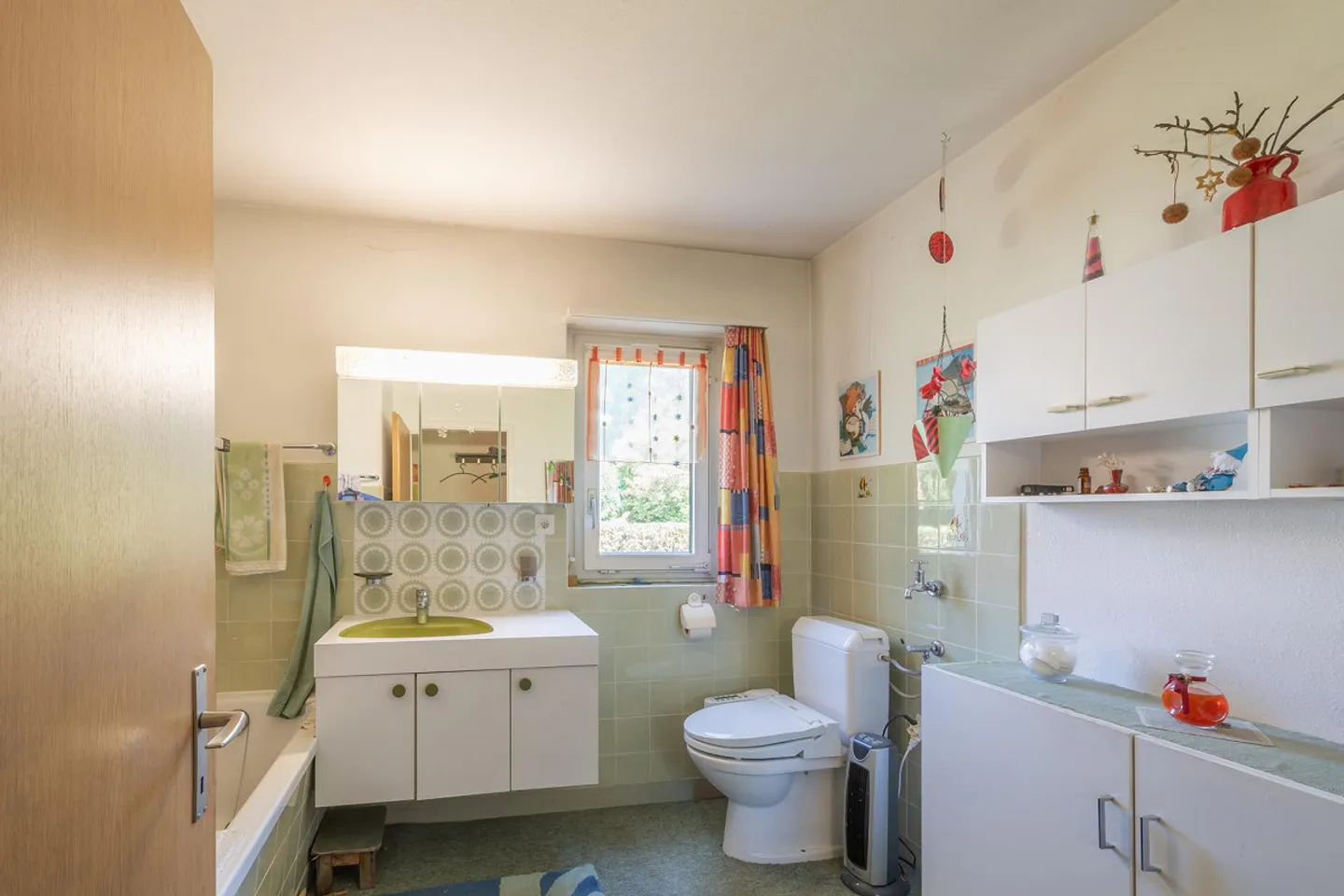 Casa unifamiliare ben tenuta con terreno attraente - Foto 7 di 13