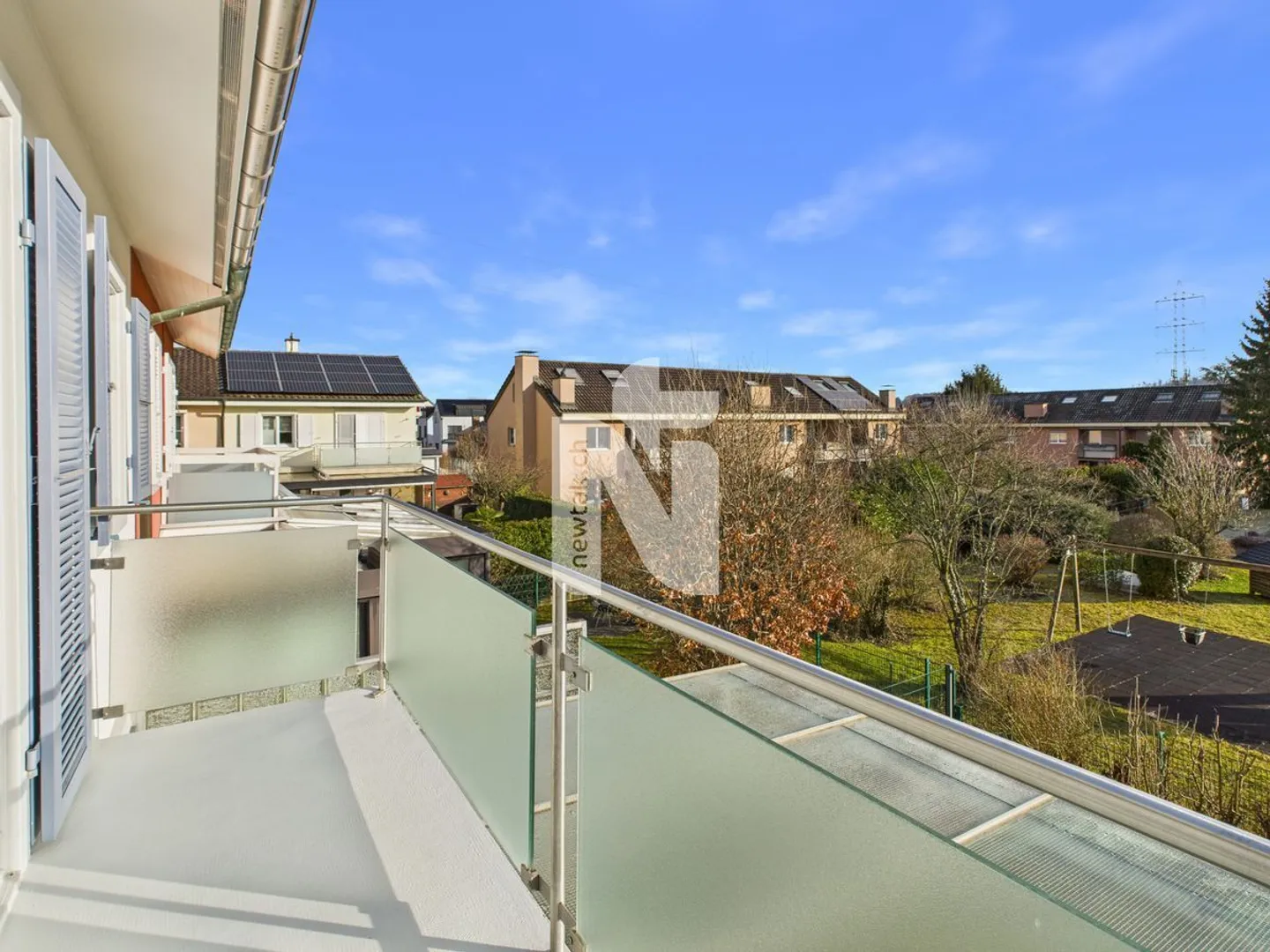 Affascinante casa a schiera ristrutturata con giardino, garage e vista - Foto 7 di 12