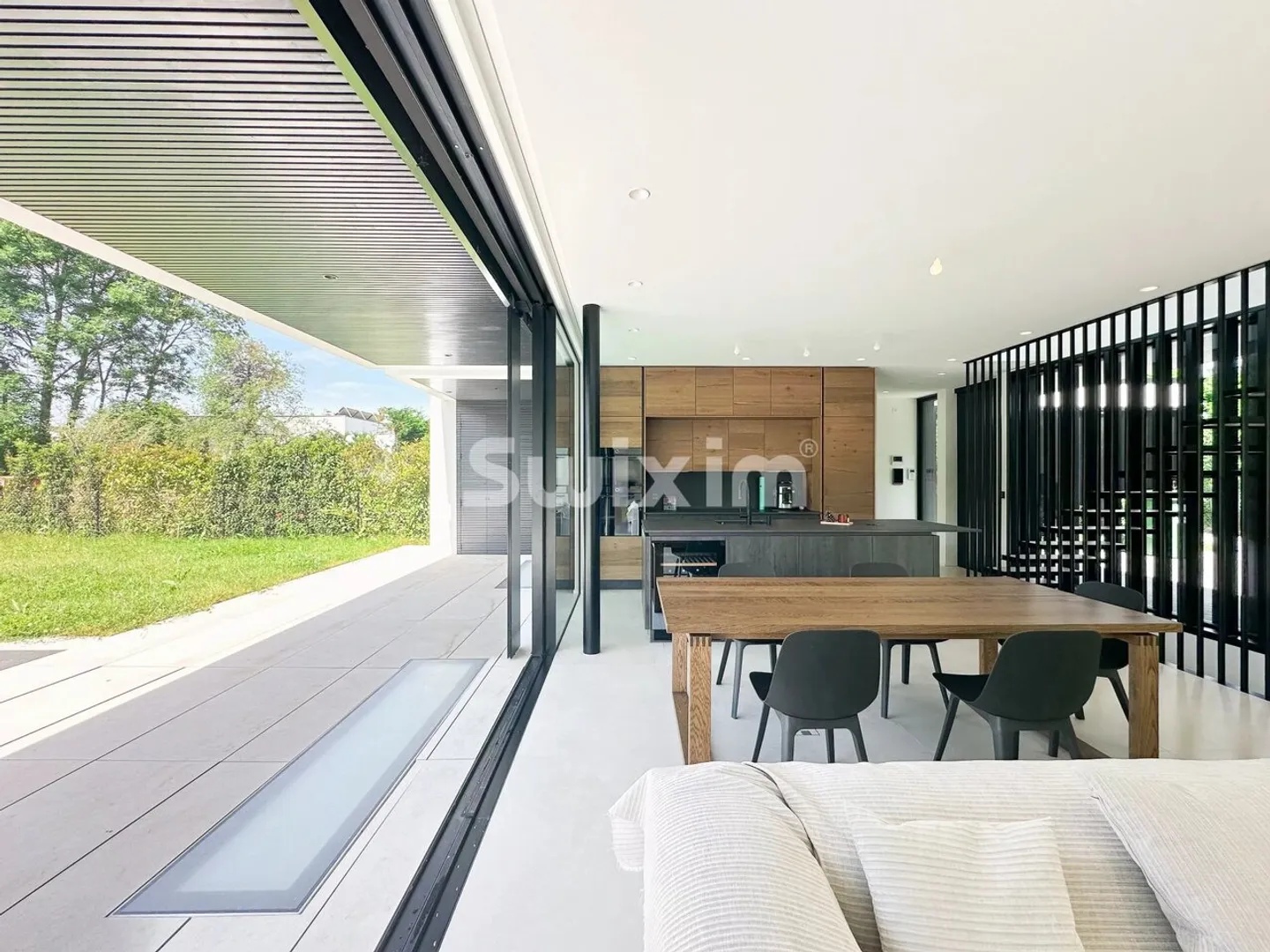 Contemporary architect's house in Chêne-Bougeries - Photo 5 of 13