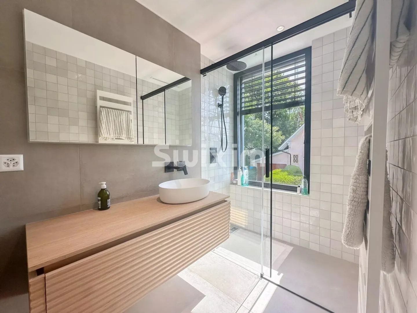 Contemporary architect's house in Chêne-Bougeries - Photo 10 of 13