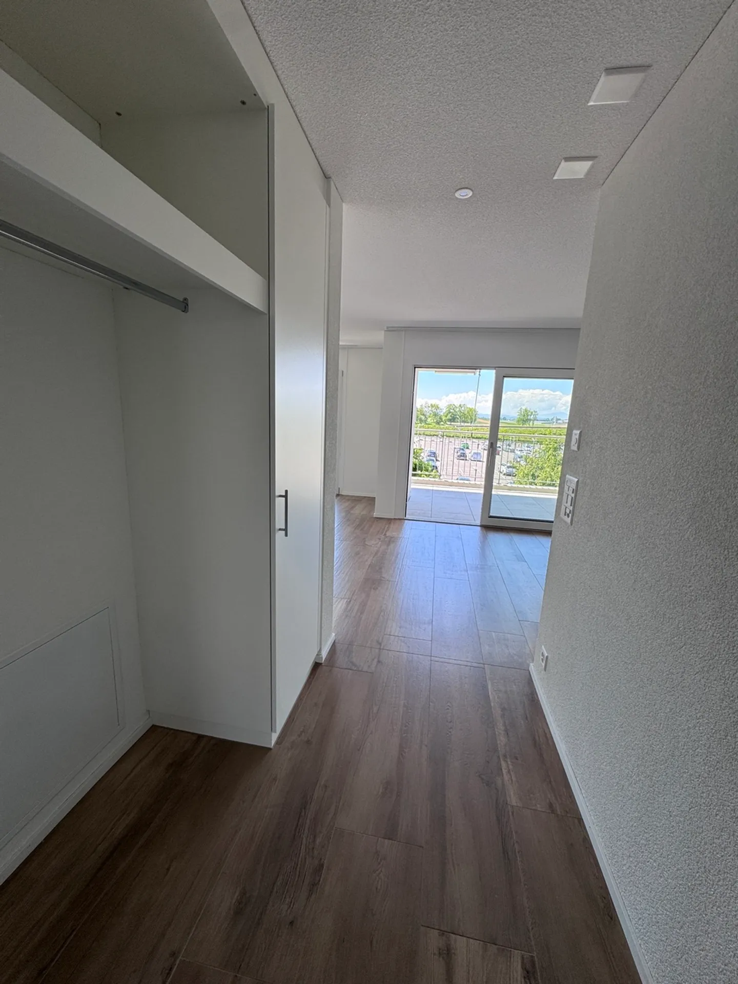 Avenches, for rent, new 3.5-room apartment with 82 m2 and balcony - Photo 5 of 12