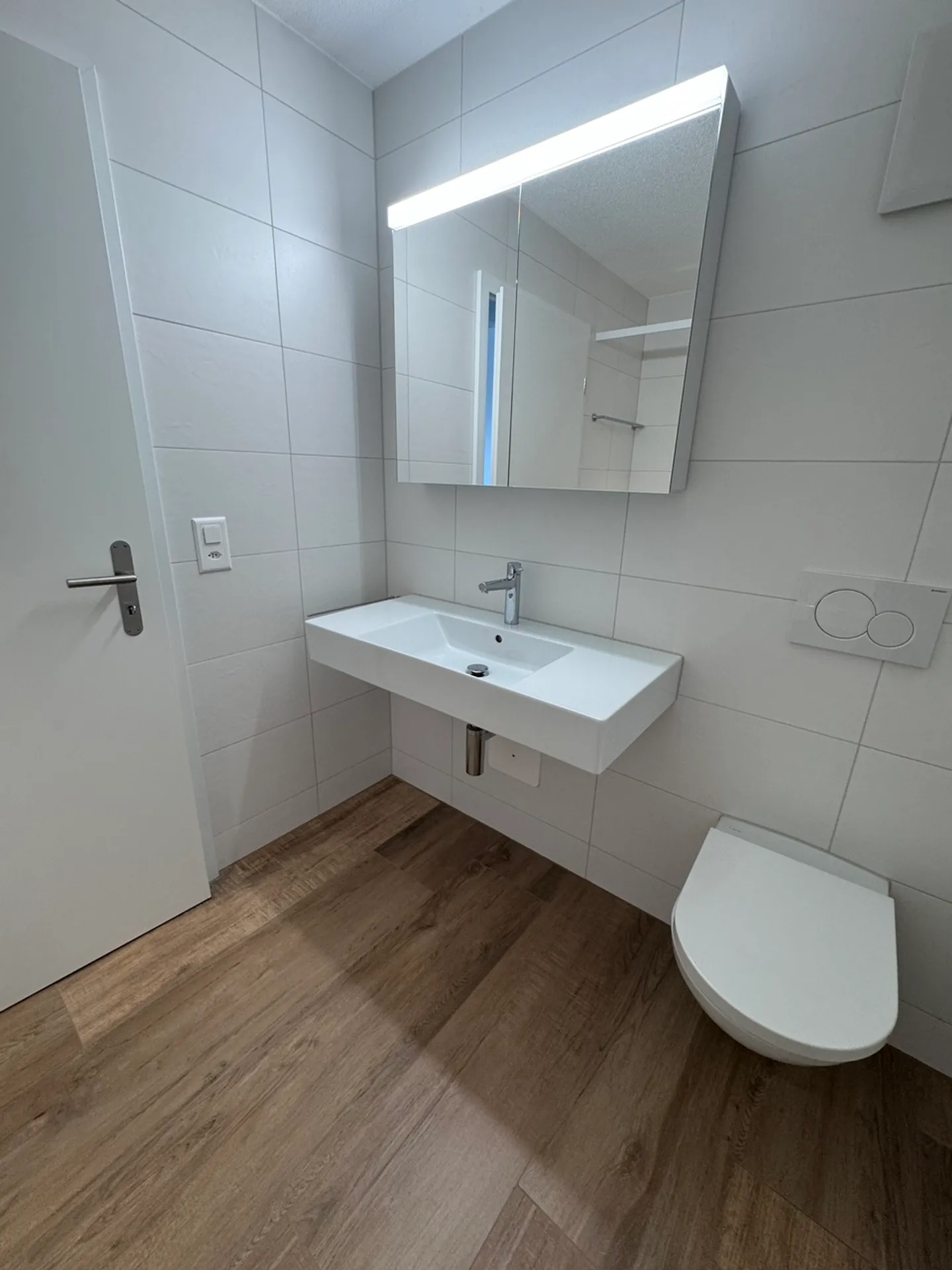 Avenches, for rent, new 3.5-room apartment with 82 m2 and balcony - Photo 6 of 12