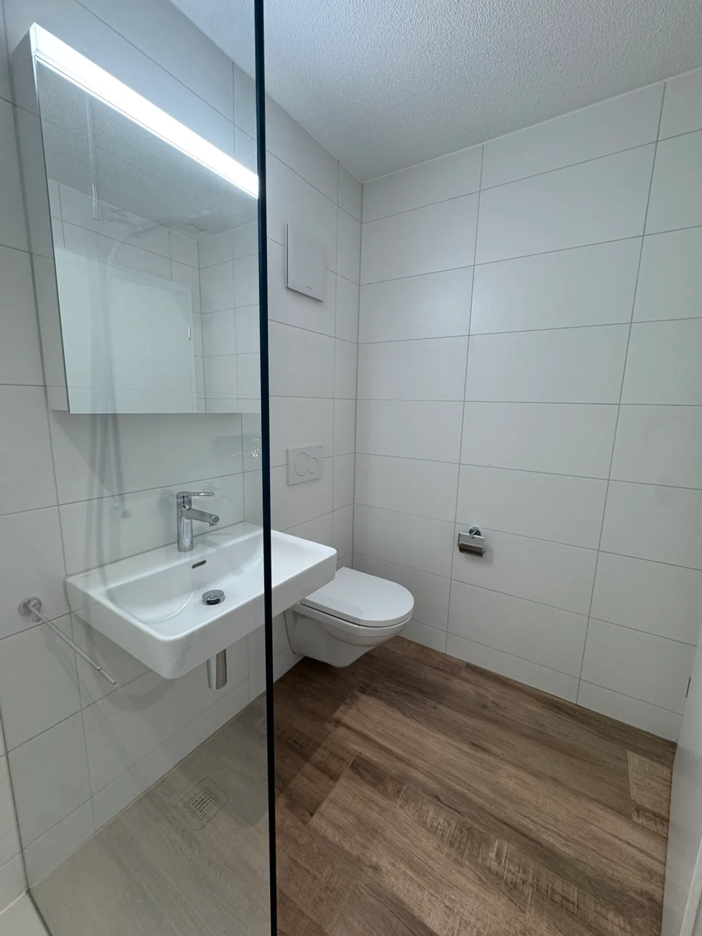 Avenches, for rent, new 3.5-room apartment with 82 m2 and balcony - Photo 8 of 12