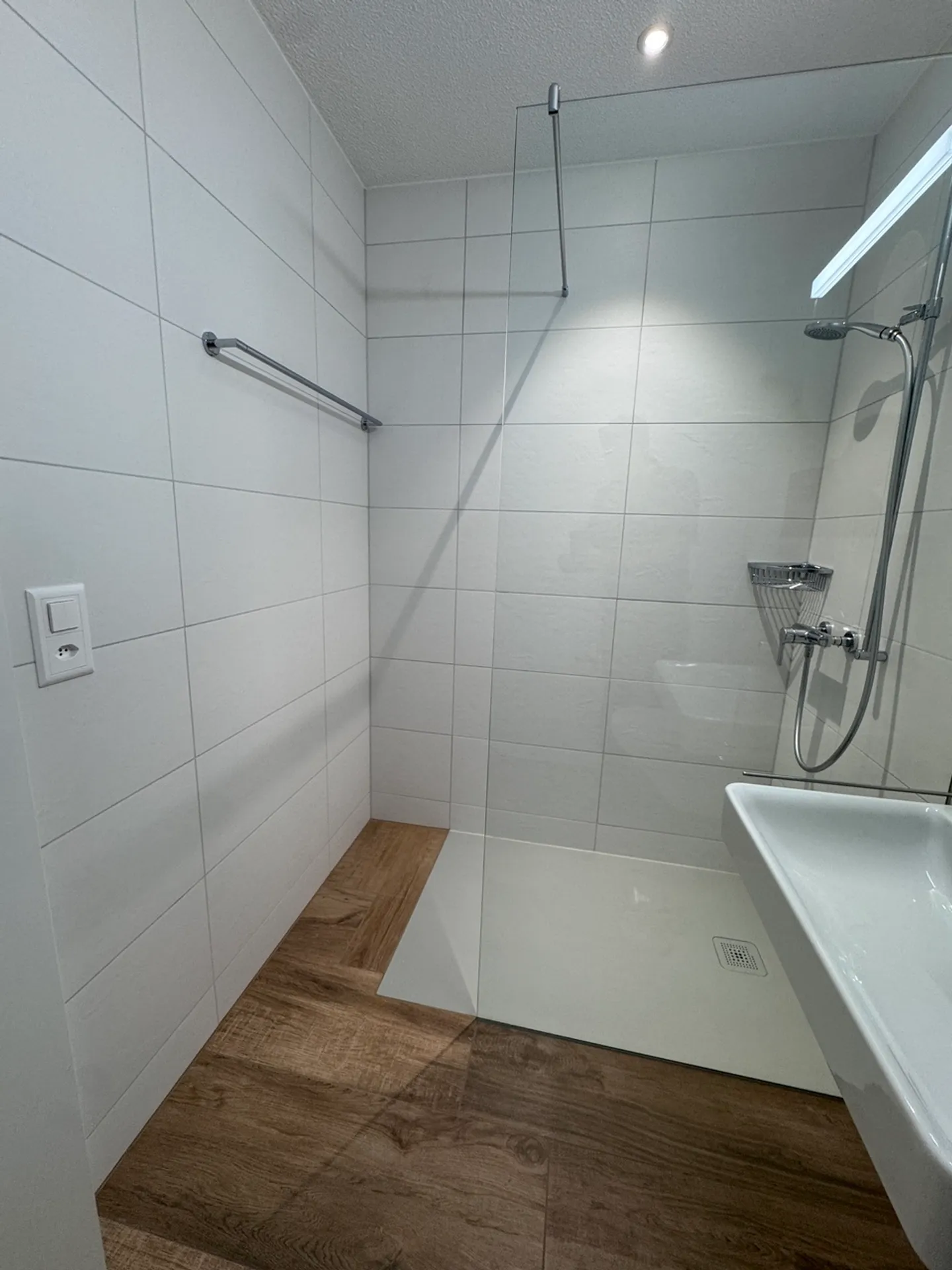 Avenches, for rent, new 3.5-room apartment with 82 m2 and balcony - Photo 9 of 12