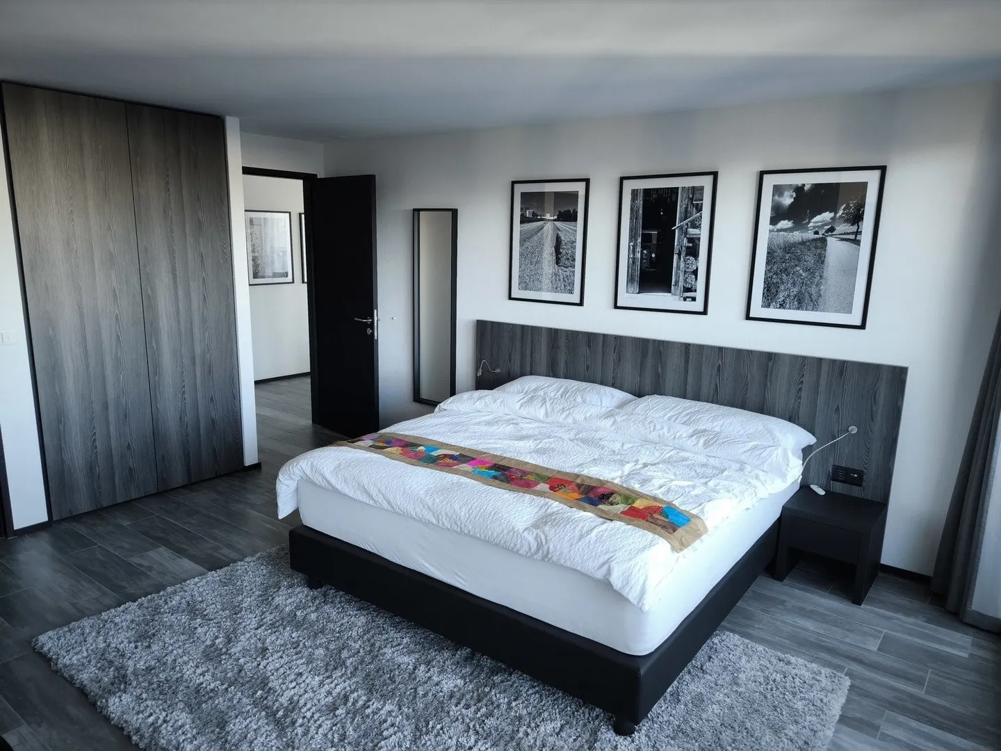 Appartamento esclusivo arredato di 2,5 locali nella Three Point Tower - Foto 10 di 13