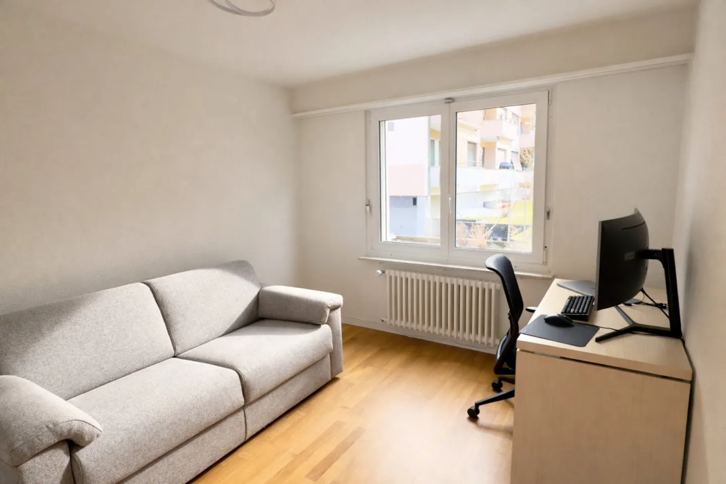 Renovated Apartment in Zürich - Photo 4 of 8