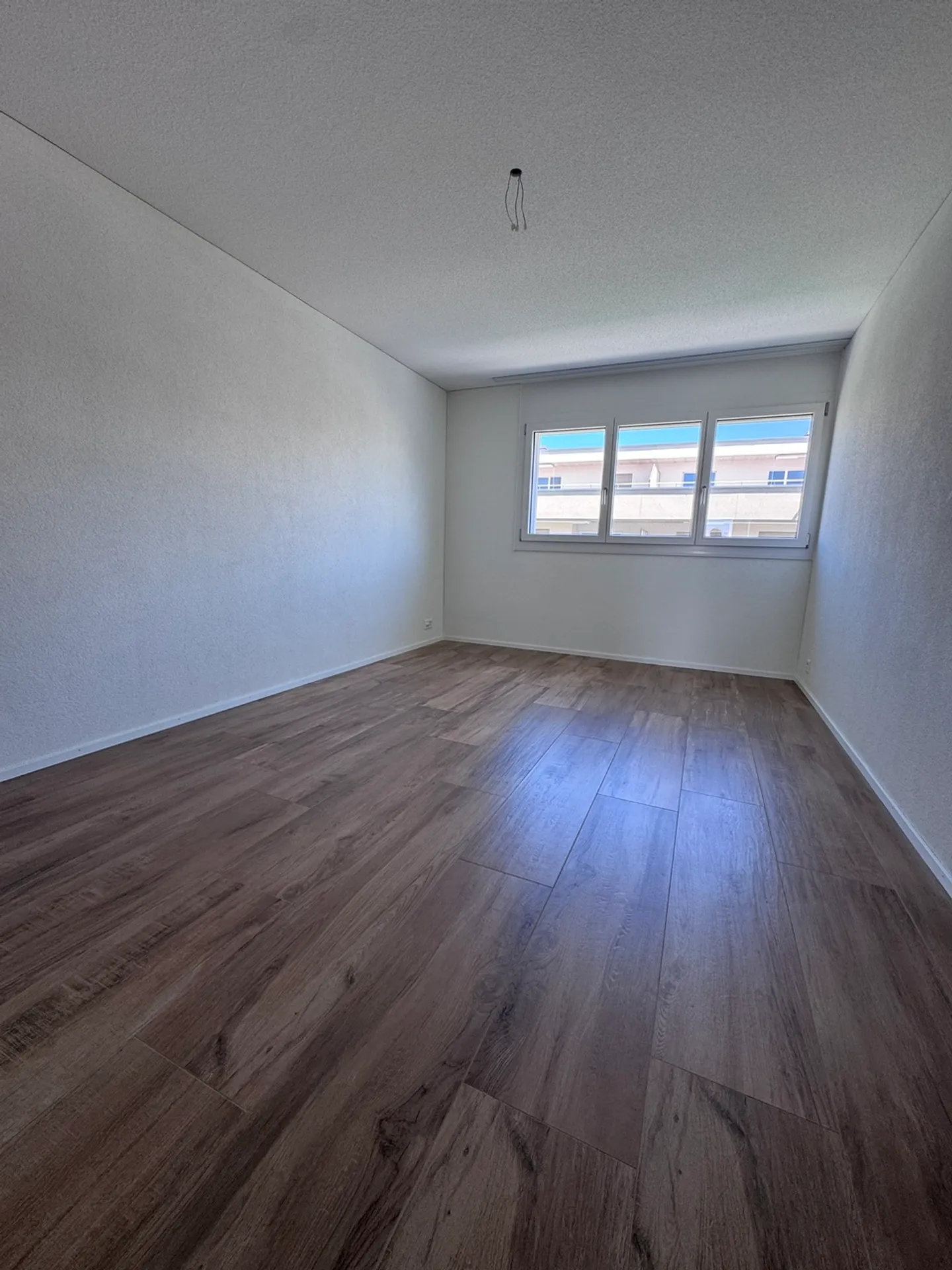 Avenches, for rent, new 3.5-room apartment with 82 m2 and balcony - Photo 11 of 12