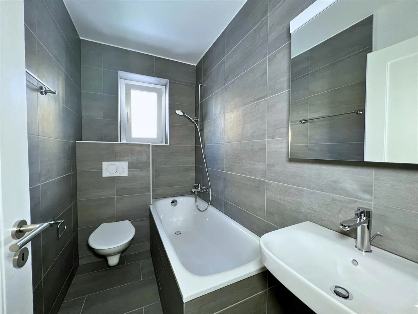 Belle appartement rénové de 4 pièces - Photo 9 sur 11