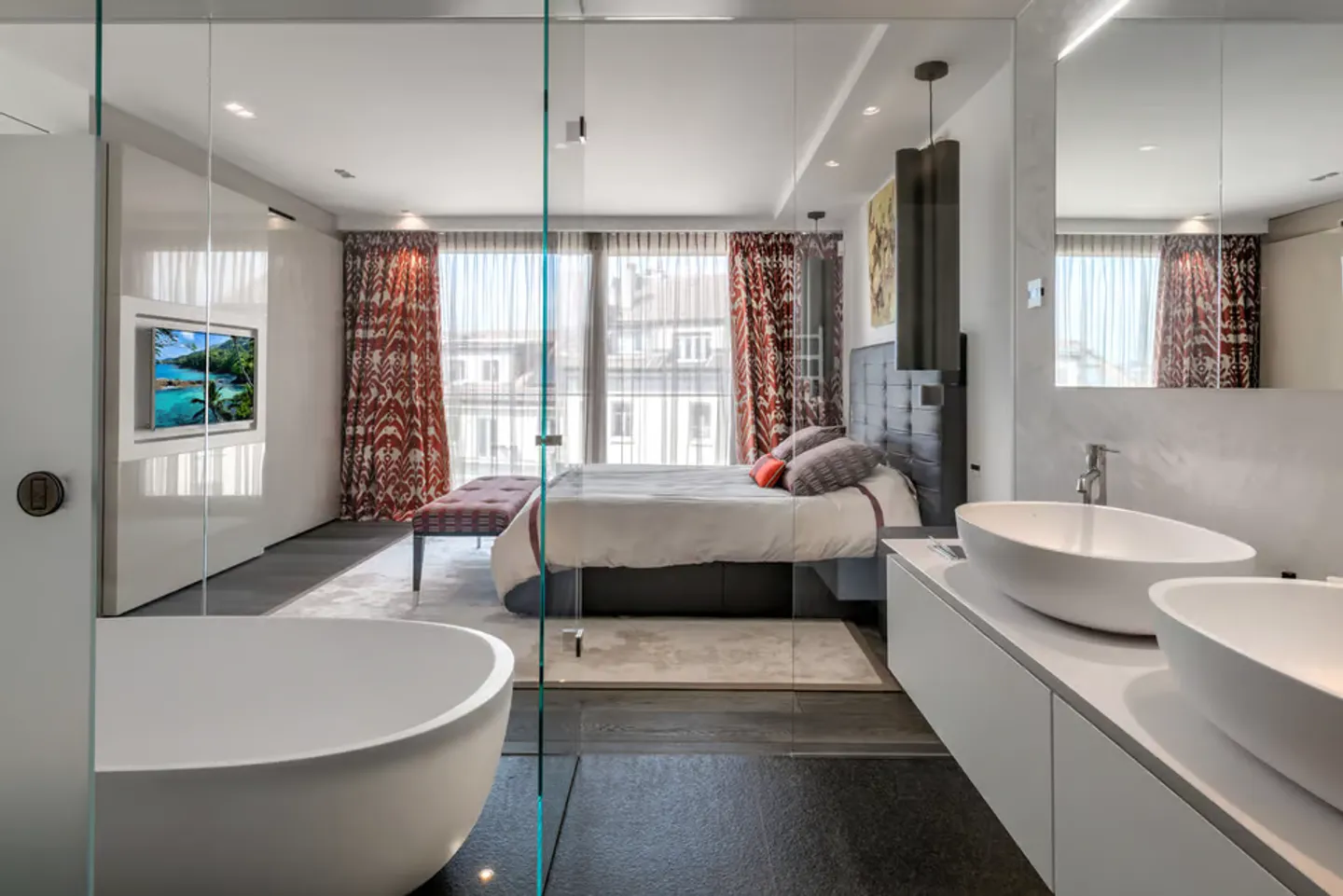 Exceptional apartment a stone's throw from the lake - Photo 5 of 7