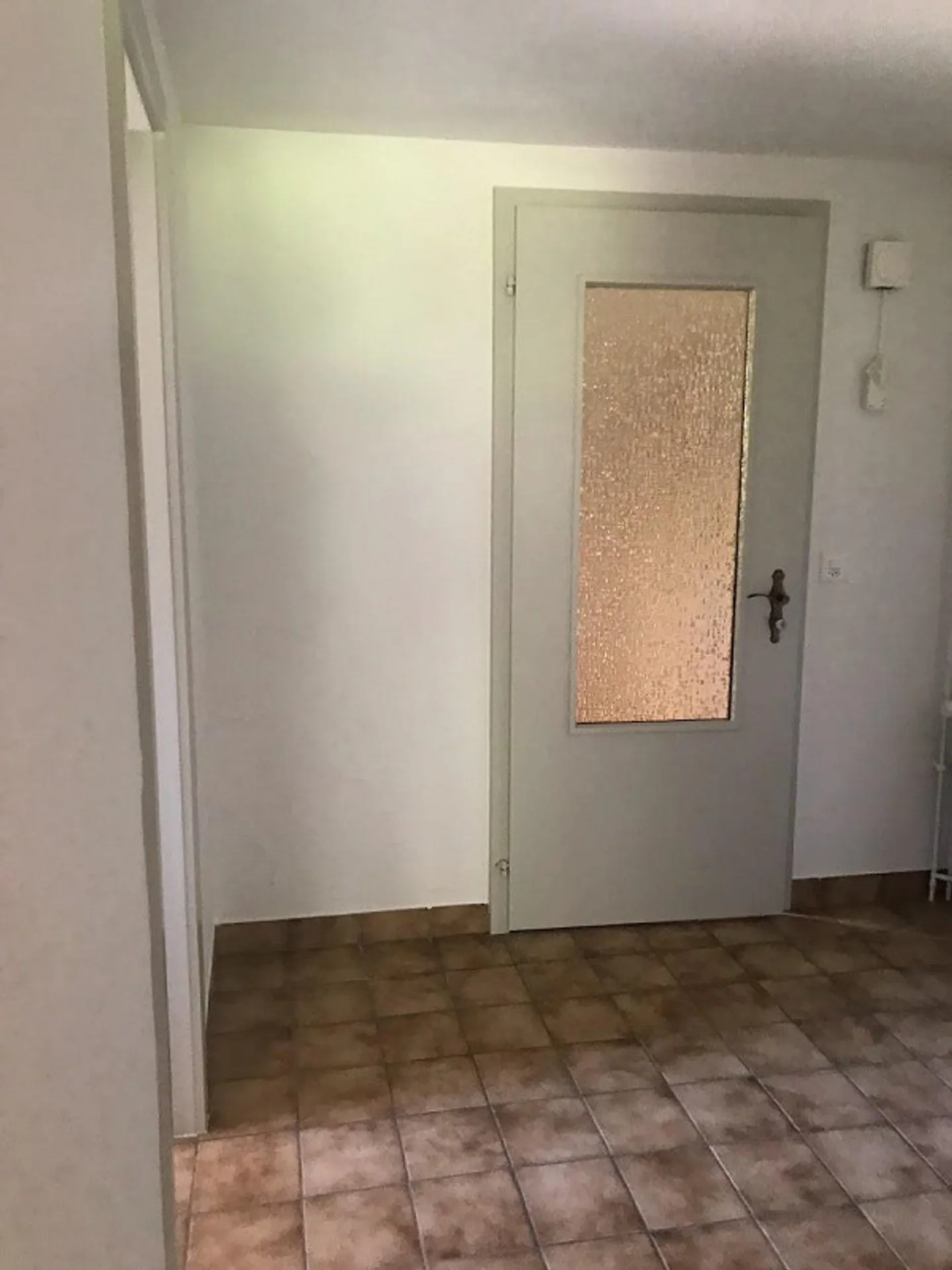 Appartamento luminoso e accogliente di 4,5 stanze appena ristrutturato di circa 98 mq - Foto 8 di 10