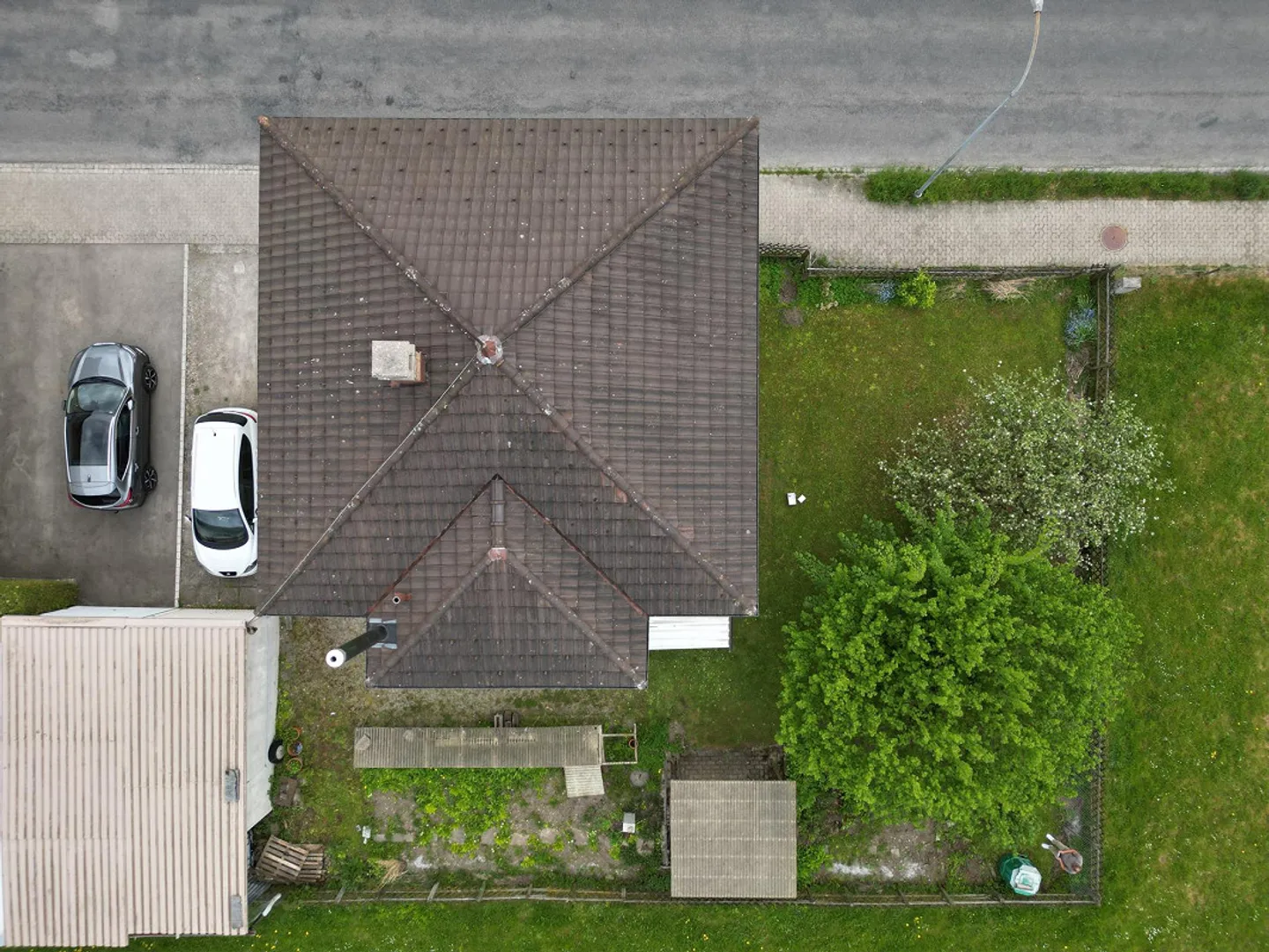 Casa unifamiliare di 5,5 stanze in posizione soleggiata - Foto 4 di 14