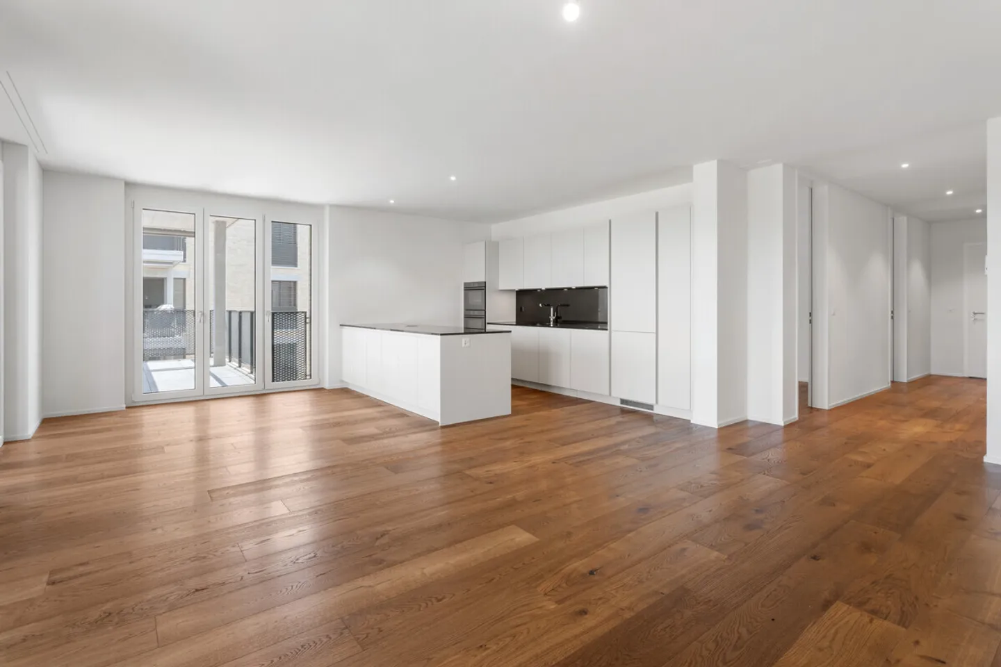 Stylish Apartment in Sustainable Area - Photo 11 of 19