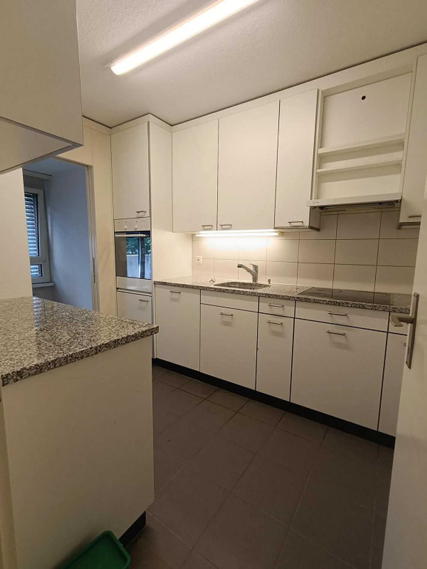 Grüsszügige, helle Wohnung an bester Lage in Schlieren - Photo 7 of 10