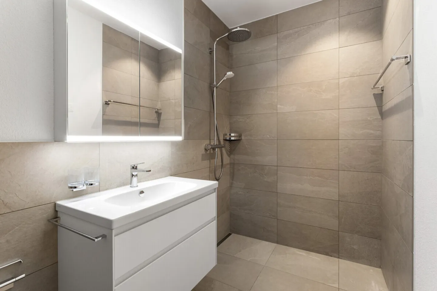 Stylish Apartment in Sustainable Area - Photo 19 of 19