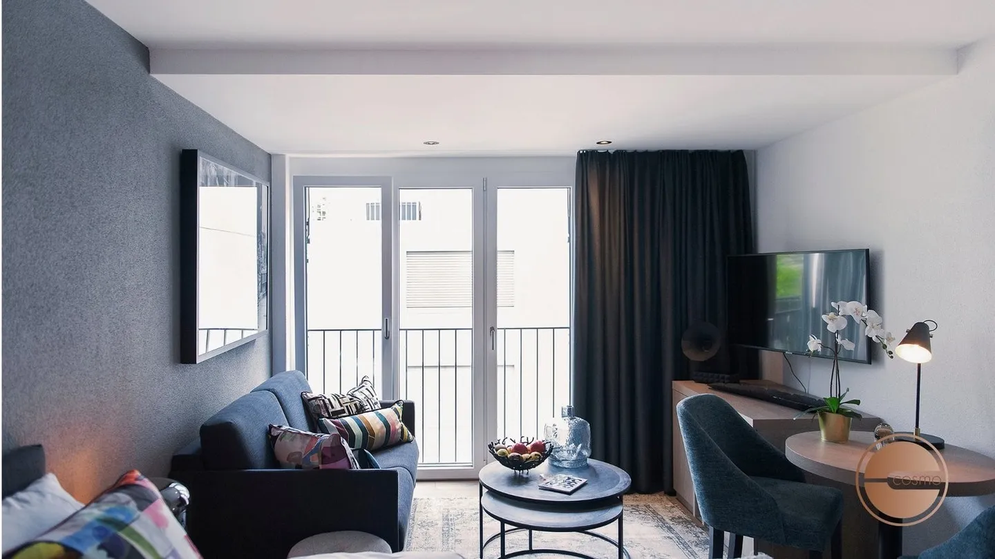 URBAN ARTISAN - SENIOR STUDIO BALCONY SERVICED APARTMENT - Photo 6 of 17